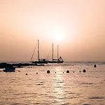 Zola Sea View Apartment, Vistas דירה *